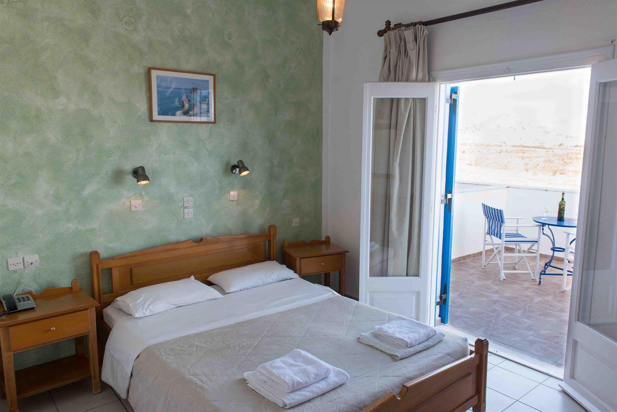 Hotel Olympia Karterados  Extérieur photo